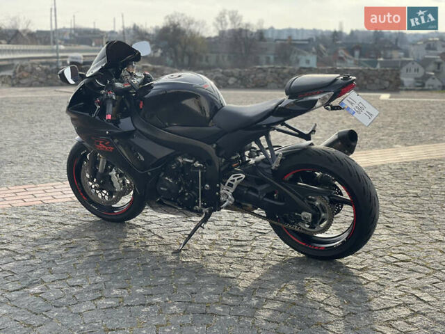 Черный Сузуки GSX-R 750, объемом двигателя 0.75 л и пробегом 34 тыс. км за 9100 $, фото 1 на Automoto.ua