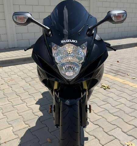 Черный Сузуки GSX-R 750, объемом двигателя 0 л и пробегом 2 тыс. км за 13800 $, фото 1 на Automoto.ua
