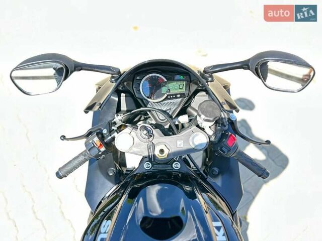 Черный Сузуки GSX-R 750, объемом двигателя 0 л и пробегом 2 тыс. км за 13800 $, фото 5 на Automoto.ua