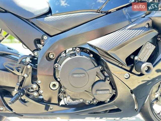 Черный Сузуки GSX-R 750, объемом двигателя 0 л и пробегом 2 тыс. км за 13800 $, фото 13 на Automoto.ua