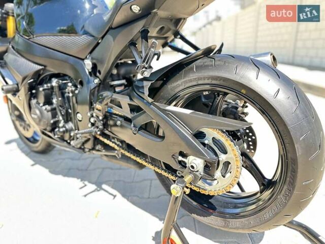 Черный Сузуки GSX-R 750, объемом двигателя 0 л и пробегом 2 тыс. км за 13800 $, фото 18 на Automoto.ua