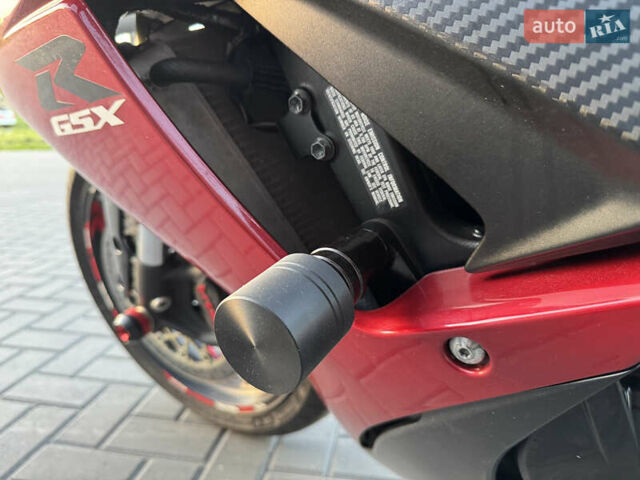 Червоний Сузукі GSX-R 750, об'ємом двигуна 0.75 л та пробігом 19 тис. км за 9800 $, фото 19 на Automoto.ua