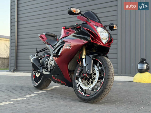 Червоний Сузукі GSX-R 750, об'ємом двигуна 0.75 л та пробігом 19 тис. км за 9800 $, фото 8 на Automoto.ua