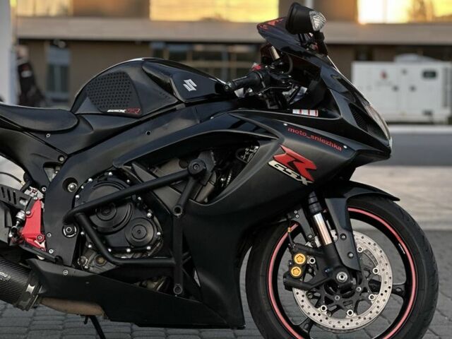 Сузукі GSX-R 750, об'ємом двигуна 0.75 л та пробігом 0 тис. км за 6900 $, фото 4 на Automoto.ua