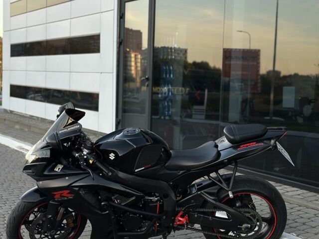 Сузукі GSX-R 750, об'ємом двигуна 0.75 л та пробігом 0 тис. км за 6900 $, фото 2 на Automoto.ua