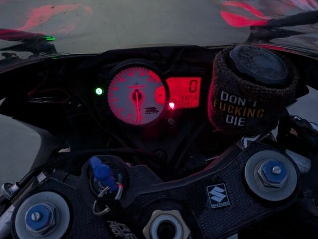 Сузукі GSX-R 750, об'ємом двигуна 0 л та пробігом 0 тис. км за 3500 $, фото 3 на Automoto.ua