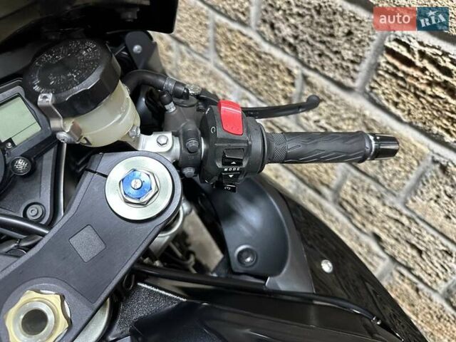 Сузуки GSX-R 750, объемом двигателя 0 л и пробегом 42 тыс. км за 7300 $, фото 7 на Automoto.ua