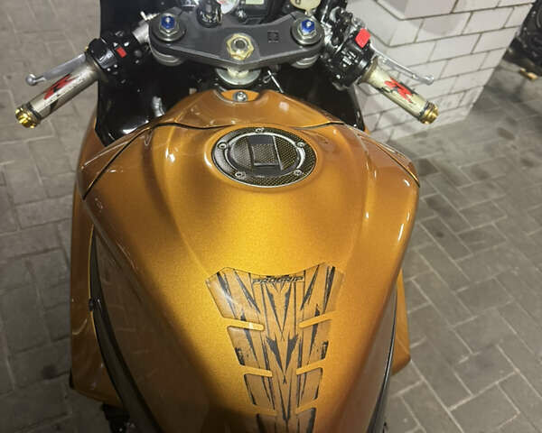 Сузуки GSX-R 750, объемом двигателя 0.75 л и пробегом 28 тыс. км за 9450 $, фото 8 на Automoto.ua