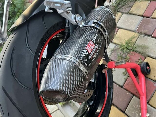 Сузукі GSX-R 750, об'ємом двигуна 0.75 л та пробігом 0 тис. км за 5500 $, фото 3 на Automoto.ua