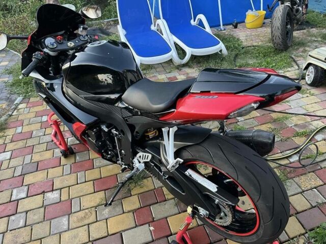 Сузукі GSX-R 750, об'ємом двигуна 0.75 л та пробігом 0 тис. км за 5500 $, фото 6 на Automoto.ua