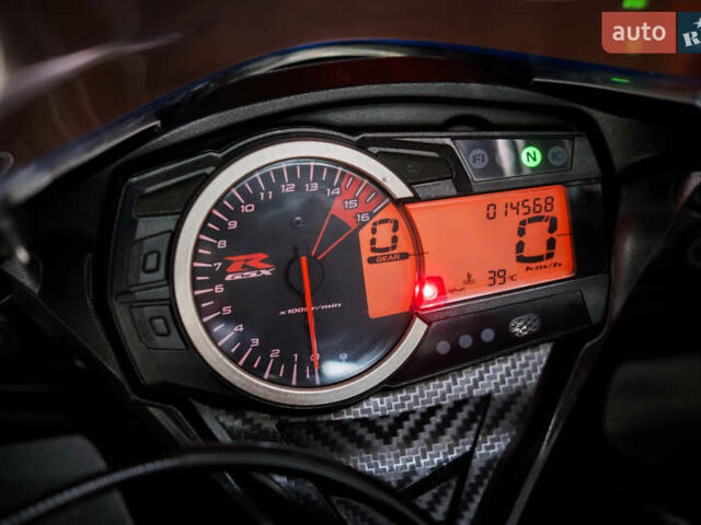 Сузуки GSX-R 750, объемом двигателя 0.75 л и пробегом 14 тыс. км за 11000 $, фото 8 на Automoto.ua