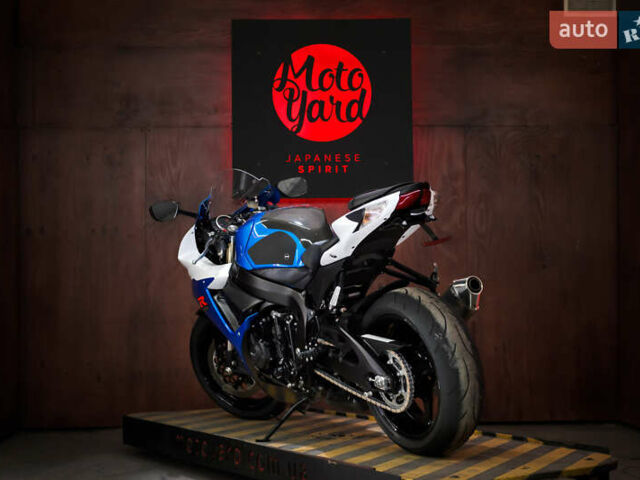 Сузуки GSX-R 750, объемом двигателя 0.75 л и пробегом 14 тыс. км за 11000 $, фото 1 на Automoto.ua