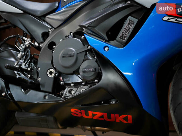 Сузуки GSX-R 750, объемом двигателя 0.75 л и пробегом 14 тыс. км за 11000 $, фото 9 на Automoto.ua