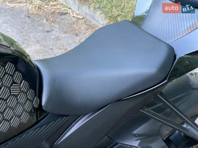 Сузуки GSX-R 750, объемом двигателя 0 л и пробегом 22 тыс. км за 12300 $, фото 17 на Automoto.ua