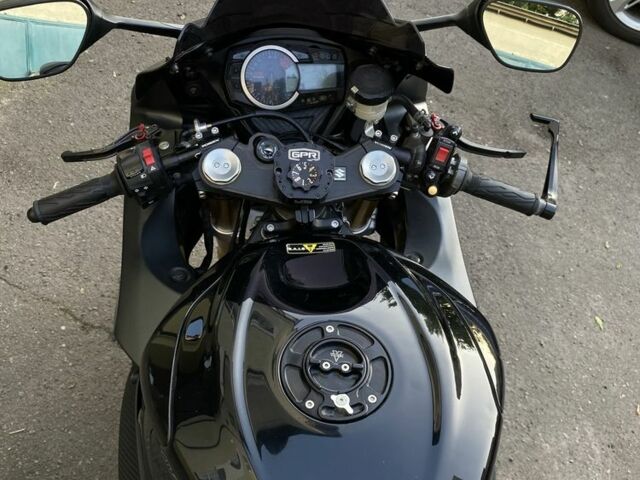 Сузуки GSX-R 750, объемом двигателя 0.75 л и пробегом 0 тыс. км за 11900 $, фото 8 на Automoto.ua