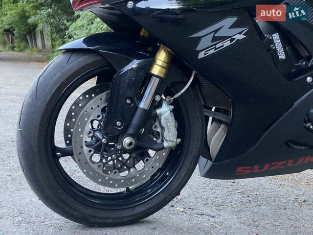 Сузуки GSX-R 750, объемом двигателя 0 л и пробегом 22 тыс. км за 12300 $, фото 8 на Automoto.ua