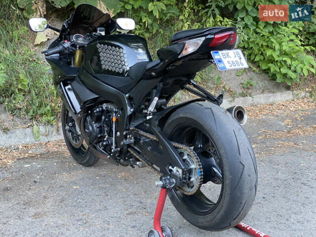 Сузуки GSX-R 750, объемом двигателя 0 л и пробегом 22 тыс. км за 12300 $, фото 27 на Automoto.ua