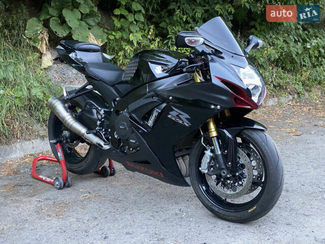 Сузуки GSX-R 750, объемом двигателя 0 л и пробегом 22 тыс. км за 12300 $, фото 1 на Automoto.ua