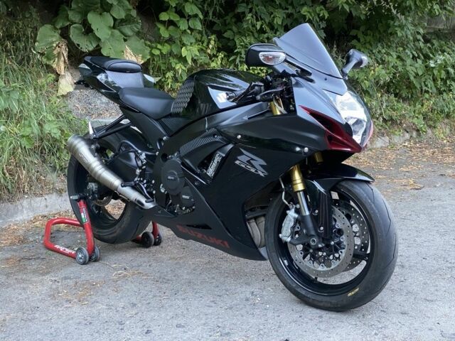 Сузуки GSX-R 750, объемом двигателя 0.75 л и пробегом 0 тыс. км за 11900 $, фото 3 на Automoto.ua