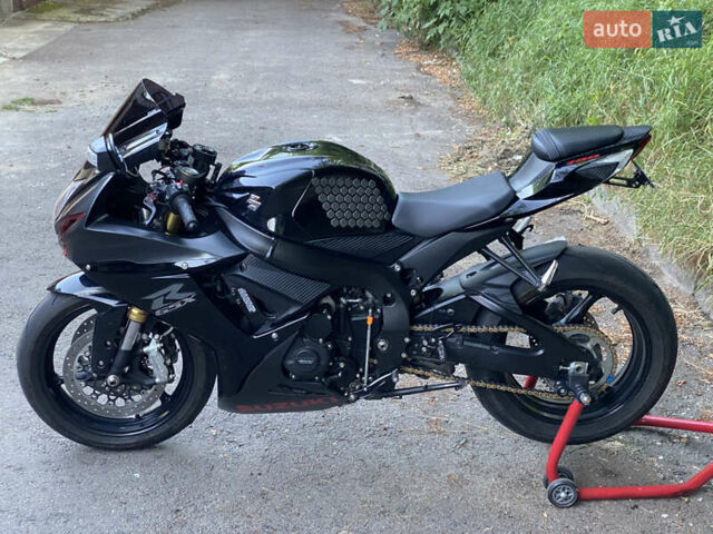 Сузуки GSX-R 750, объемом двигателя 0 л и пробегом 22 тыс. км за 12300 $, фото 6 на Automoto.ua