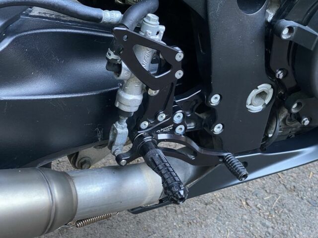 Сузуки GSX-R 750, объемом двигателя 0.75 л и пробегом 0 тыс. км за 11900 $, фото 11 на Automoto.ua