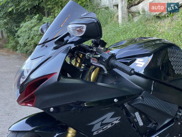 Сузуки GSX-R 750, объемом двигателя 0 л и пробегом 22 тыс. км за 12300 $, фото 7 на Automoto.ua