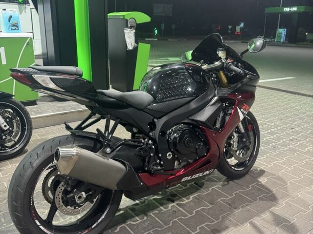 Сузуки GSX-R 750, объемом двигателя 0.75 л и пробегом 0 тыс. км за 10000 $, фото 8 на Automoto.ua