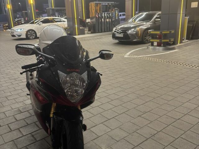 Сузуки GSX-R 750, объемом двигателя 0.75 л и пробегом 0 тыс. км за 10000 $, фото 9 на Automoto.ua