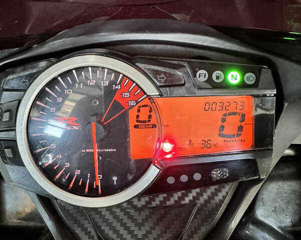 Сузуки GSX-R 750, объемом двигателя 0 л и пробегом 3 тыс. км за 10200 $, фото 5 на Automoto.ua