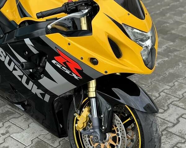 Желтый Сузуки GSX-R 750, объемом двигателя 0.75 л и пробегом 33 тыс. км за 6499 $, фото 20 на Automoto.ua