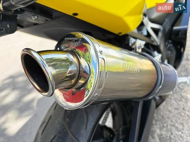 Желтый Сузуки GSX-R 750, объемом двигателя 0 л и пробегом 19 тыс. км за 7700 $, фото 8 на Automoto.ua