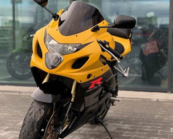 Желтый Сузуки GSX-R 750, объемом двигателя 0.75 л и пробегом 33 тыс. км за 6499 $, фото 19 на Automoto.ua