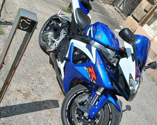 Синий Сузуки GSX-R 750, объемом двигателя 0.75 л и пробегом 26 тыс. км за 6900 $, фото 18 на Automoto.ua