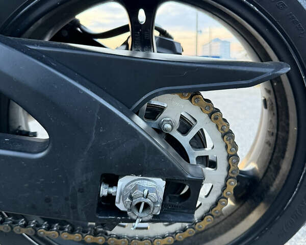 Синій Сузукі GSX-R 750, об'ємом двигуна 0.75 л та пробігом 56 тис. км за 5500 $, фото 4 на Automoto.ua