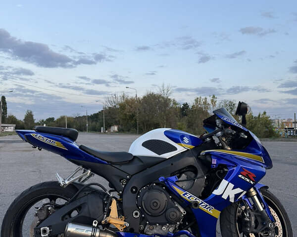 Синій Сузукі GSX-R 750, об'ємом двигуна 0.75 л та пробігом 56 тис. км за 5500 $, фото 1 на Automoto.ua