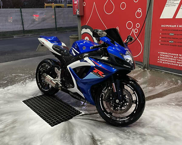Синий Сузуки GSX-R 750, объемом двигателя 0.75 л и пробегом 20 тыс. км за 7550 $, фото 1 на Automoto.ua