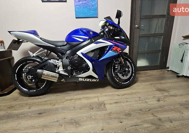 Синий Сузуки GSX-R 750, объемом двигателя 0.75 л и пробегом 20 тыс. км за 7550 $, фото 14 на Automoto.ua