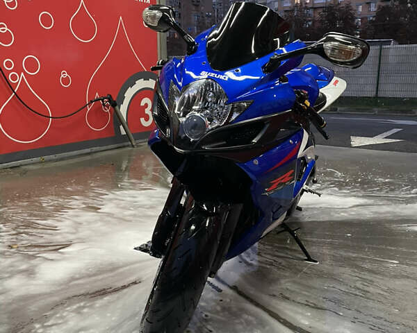Синий Сузуки GSX-R 750, объемом двигателя 0.75 л и пробегом 20 тыс. км за 7550 $, фото 2 на Automoto.ua