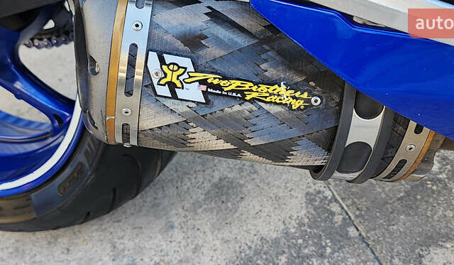 Синий Сузуки GSX-R 750, объемом двигателя 0 л и пробегом 4 тыс. км за 8500 $, фото 5 на Automoto.ua