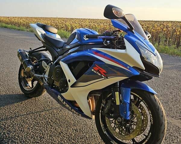 Синий Сузуки GSX-R 750, объемом двигателя 0.75 л и пробегом 23 тыс. км за 8000 $, фото 9 на Automoto.ua