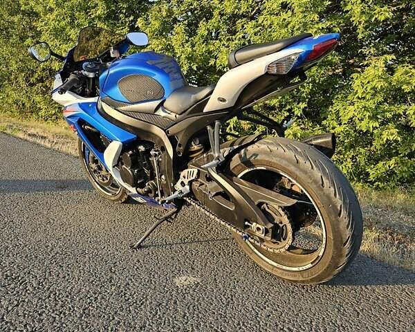 Синий Сузуки GSX-R 750, объемом двигателя 0.75 л и пробегом 23 тыс. км за 8000 $, фото 7 на Automoto.ua