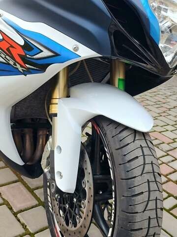 Синий Сузуки GSX-R 750, объемом двигателя 0.75 л и пробегом 30 тыс. км за 10500 $, фото 12 на Automoto.ua