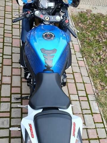 Синий Сузуки GSX-R 750, объемом двигателя 0.75 л и пробегом 30 тыс. км за 10500 $, фото 11 на Automoto.ua