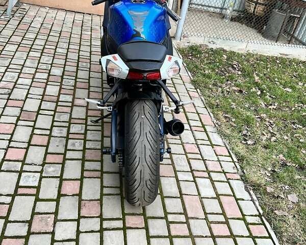 Синий Сузуки GSX-R 750, объемом двигателя 0.75 л и пробегом 30 тыс. км за 10500 $, фото 7 на Automoto.ua