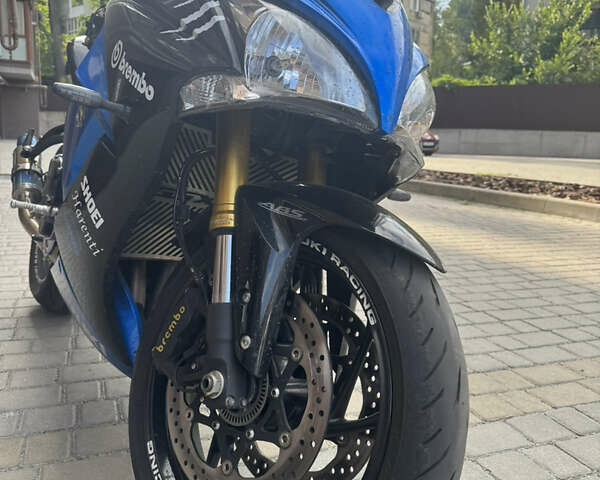 Черный Сузуки GSX-S 1000, объемом двигателя 1 л и пробегом 33 тыс. км за 11000 $, фото 6 на Automoto.ua