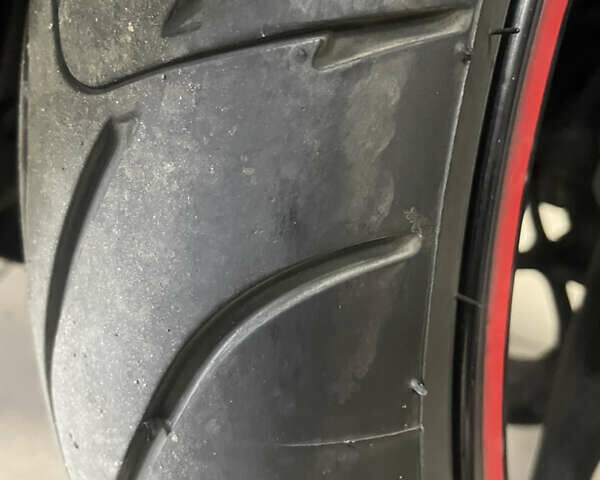 Черный Сузуки GSX-S 1000, объемом двигателя 1 л и пробегом 28 тыс. км за 10600 $, фото 27 на Automoto.ua
