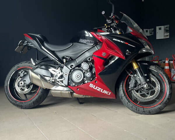 Черный Сузуки GSX-S 1000, объемом двигателя 1 л и пробегом 28 тыс. км за 10600 $, фото 14 на Automoto.ua