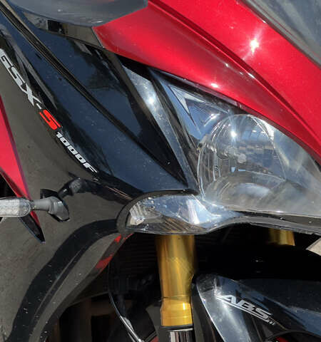 Черный Сузуки GSX-S 1000, объемом двигателя 1 л и пробегом 28 тыс. км за 10600 $, фото 18 на Automoto.ua