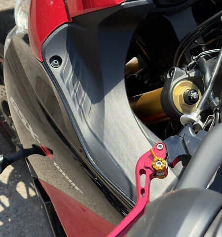 Черный Сузуки GSX-S 1000, объемом двигателя 1 л и пробегом 28 тыс. км за 10199 $, фото 17 на Automoto.ua