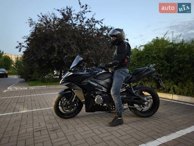 Черный Сузуки GSX-S 1000, объемом двигателя 1 л и пробегом 8 тыс. км за 17400 $, фото 17 на Automoto.ua